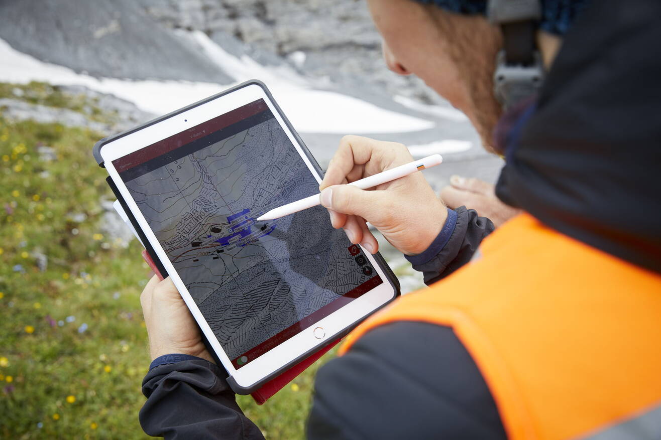 The digital field notebook for outdoor professionals  The digital field notebook for outdoor professionals