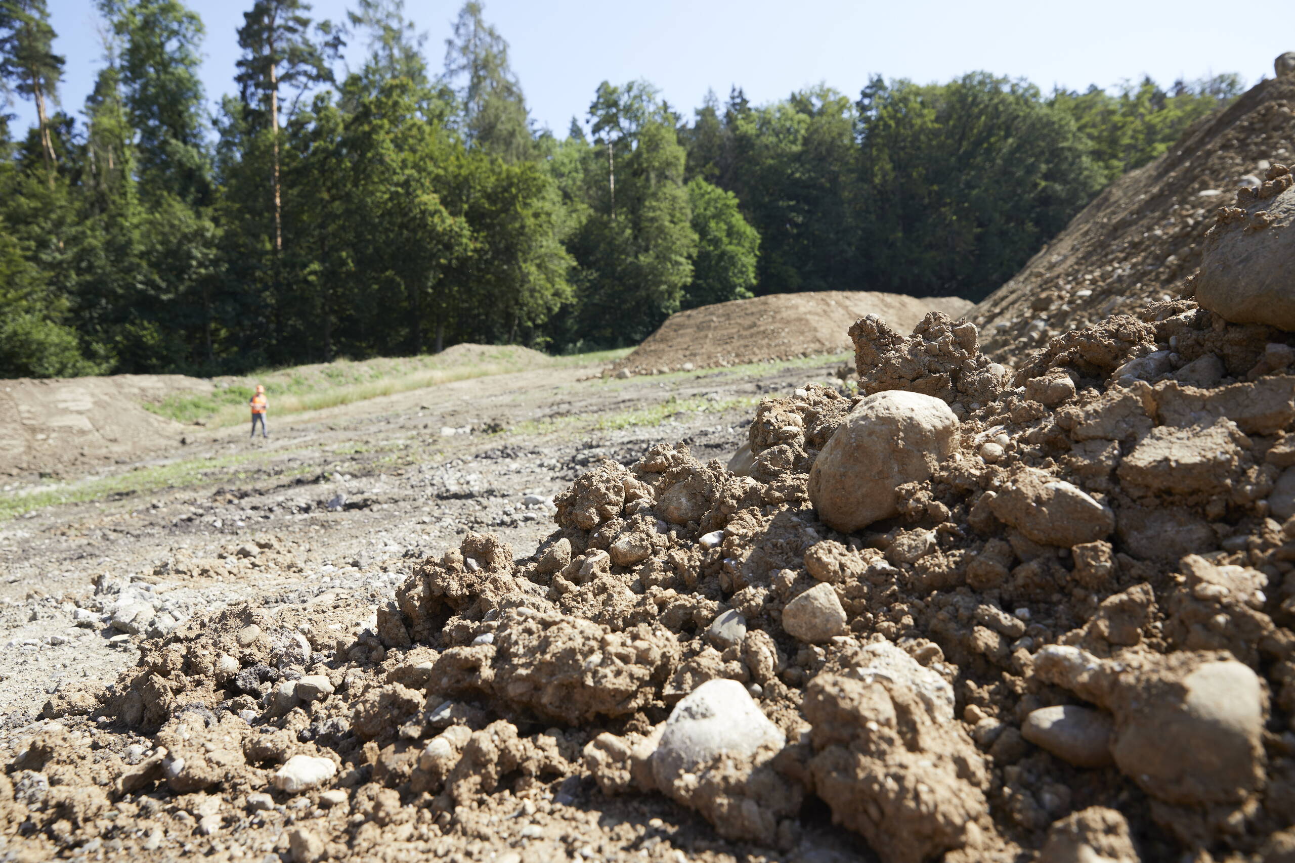 Hinder Trottgatter Examen de l’épaisseur des couches décapées (couches supérieure et sous-jacente du sol).